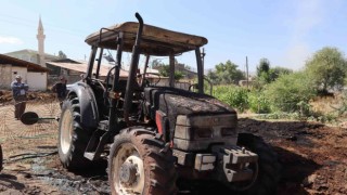 Gizlice gelip benzin dökerek traktör ve 850 balya otu yaktılar