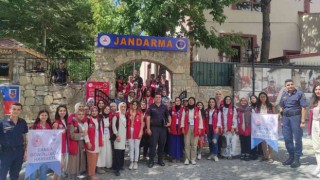Gönüllü gençler jandarmayla bir araya geldi