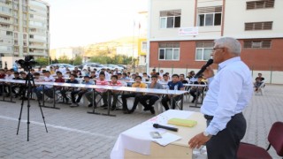 Güder: “Değerlerimize sahip çıkan gençler yetiştirmeliyiz”