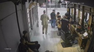 Güngörende yolun karşısında geçen yaşlı adama otomobil çarptı