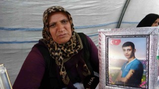 HDP ve PKK mağduru aileler bin 79 gündür evlat nöbetinde