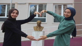İmam Hatipli ikizler hiç dershaneye gitmeden tıp fakültesini kazandı