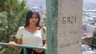 İnönünün vefasızlığı mezar taşına kazındı