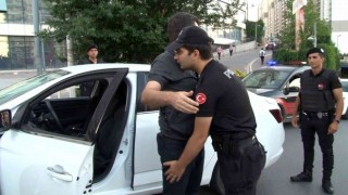 İstanbulda çok sayıda polisin katıldığı ‘Narkotik Dar Alan Uygulaması yapıldı