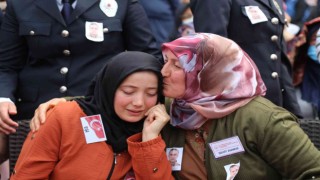 İstanbul'da şehit olan bekçi Oltan Koca Gümüşhane'de son yolculuğuna uğurlandı