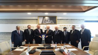 İzmir projeleri için Ankara çıkartması