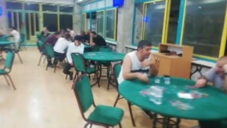 İzmirde kumar oynarken suçüstü yakalanan 41 kişiye ceza yağdı