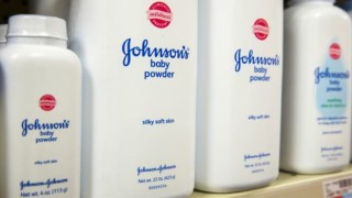 Johnson &amp; Johnson, bebek pudrasının satışını durduracak