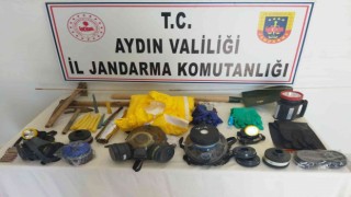 Kaçak kazı yaparken suçüstü yakalandılar