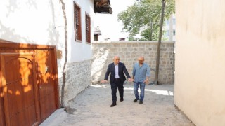 Kahramanmaraşta konak ve sokak yenileme çalışmaları