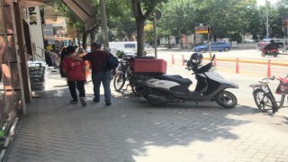 Kaldırımlar yayalardan çok motosikletlerin kullanım alanı oluyor