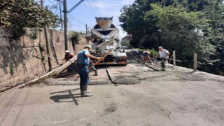 Kandillide iki ayrı mahallede beton yol yapıldı