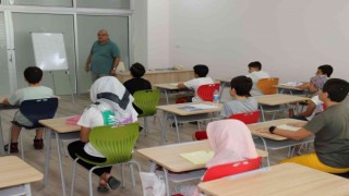 Karaköprüde çocuklar Kuranı Kerim öğreniyor