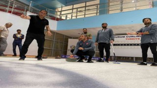 Karanın curling keyfi