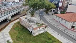 Kartalda 200 yıllık tarihi hamam restore edilmeyi bekliyor