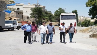 Kaymakam Maraşlı, “En iyi Turizm köyü” Mustafapaşa köy meydanında incelemelerde bulundu