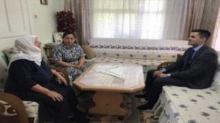 Kaymakamın ilk ziyareti şehit ailesine