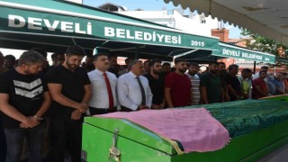 Kazada hayatını kaybeden kız kardeşler toprağa verildi