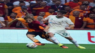 Kazımcan Karataş ve Hamza Akman ilk resmi maçına çıktı
