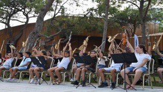 Kemer Belediyesi Gençlik Orkestrasından konser