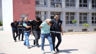 Kız kavgası: 1 ağır yaralı