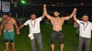 Kızıldağ Karakucak Güreşlerinde Başpehlivan İbrahim Çiftçi oldu