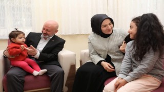 Kocasinanda bir koli mutluluk