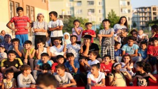 Kocasinanda çocuk olmanın tadı bir başka