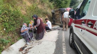 Kontrolden çıkan otomobil yan yattı: 3 yaralı