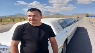 Limuzin ile Paristen memleketine geldi