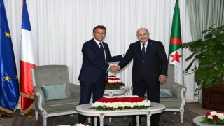 Macron: Cezayir ile karışık ve acı dolu bir geçmişimiz var