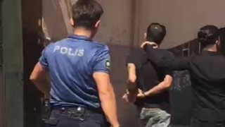 Madde bağımlısı, annesi ve kız kardeşinin yaşadığı evi kundakladı