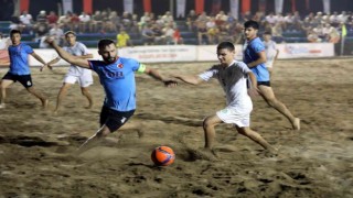 Manavgatta plaj futbolu heyecanı başladı