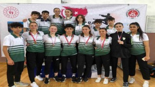 Manisa BBSKlı karatecilerden 6 madalya