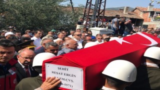 Manisalı şehit Reşat Ergin, gözyaşlarıyla son yolculuğuna uğurladı