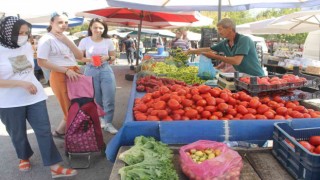 Manyasta yerli ürün bollaşınca sebze fiyatlarında düşüş yaşandı