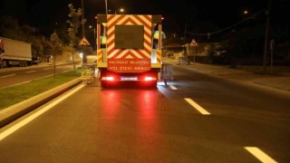 Melikgazi, daha güvenli ulaşım için yol çizgi çalışması yapıyor