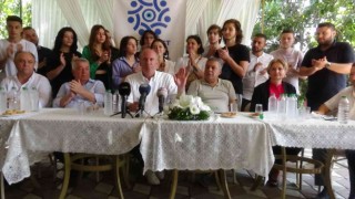 Memleket Partisi Genel Başkanı Muharrem İnce, Edremitteki esnaf ziyaretlerinde konuştu