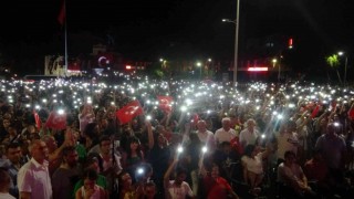 Menteşeli vatandaşlar Pinhani konseri ile eğlendiler