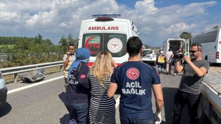 Meraklı sürücüler ambulansa yol vermeyince polis müdahale etti