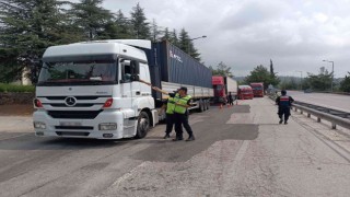 Mersinde araçlar denetlendi