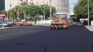 Mersinde yol çalışmaları devam ediyor
