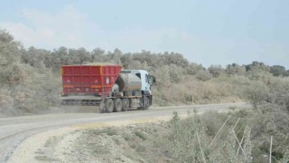 Mersinde yol çalışmaları sürüyor