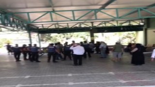 Mezarlıkta cenazede kavga: 6 kişi silah ve bıçakla yaralandı