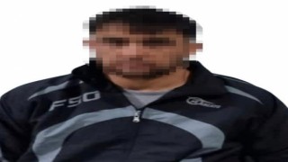 Motosikletle uyuşturucu taşıyan zanlılar polise yakalandı