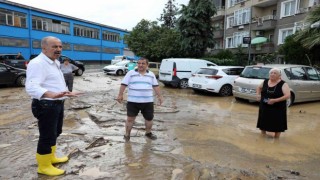 Mudanya Belediyesi ekiplerinden sel sonrası anında müdahale