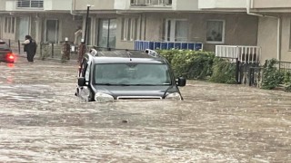 Mudanyada hayat normale döndü... Selden geriye çamur kaldı