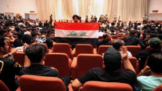 Mukteda Sadrdan, Irak meclisinin feshedilmesi ve erken seçim çağrısı