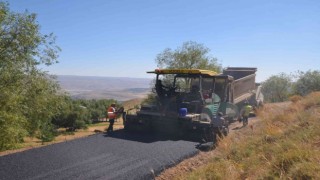 Muşta 210 köy yolu 64 milyon liralık yatırımla yenileniyor