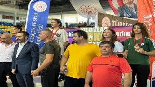 Nisanur Yıldırım, Türkiye 3üncüsü oldu